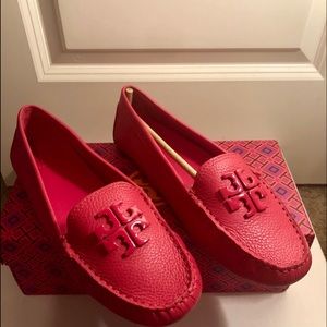 Brand New still in box Tory Burch Leather Loafers